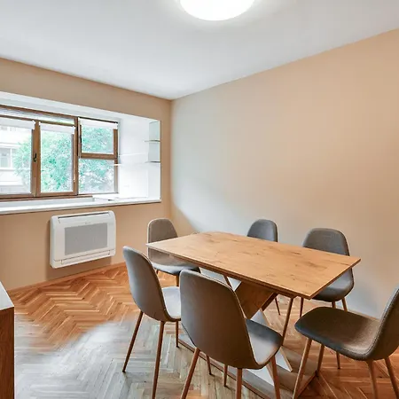 Location 2br - 6 Guests * فارنا