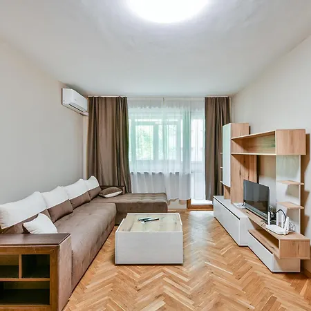 Location 2br - 6 Guests Apartamento